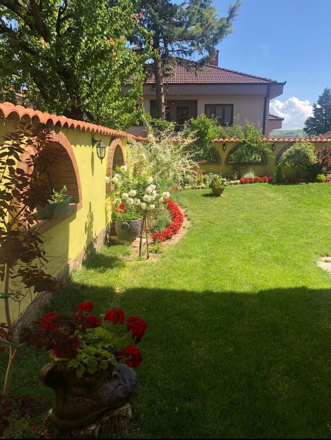 Lux Garden Home D Kumanowo Zewnętrze zdjęcie