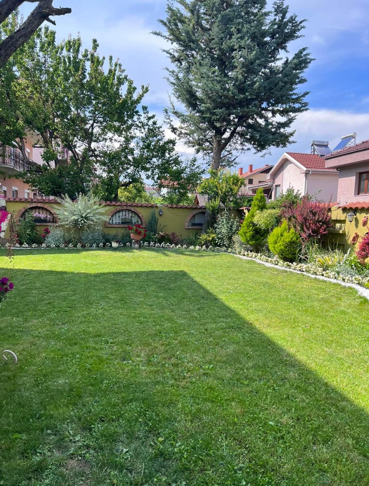 Lux Garden Home D Kumanowo Zewnętrze zdjęcie